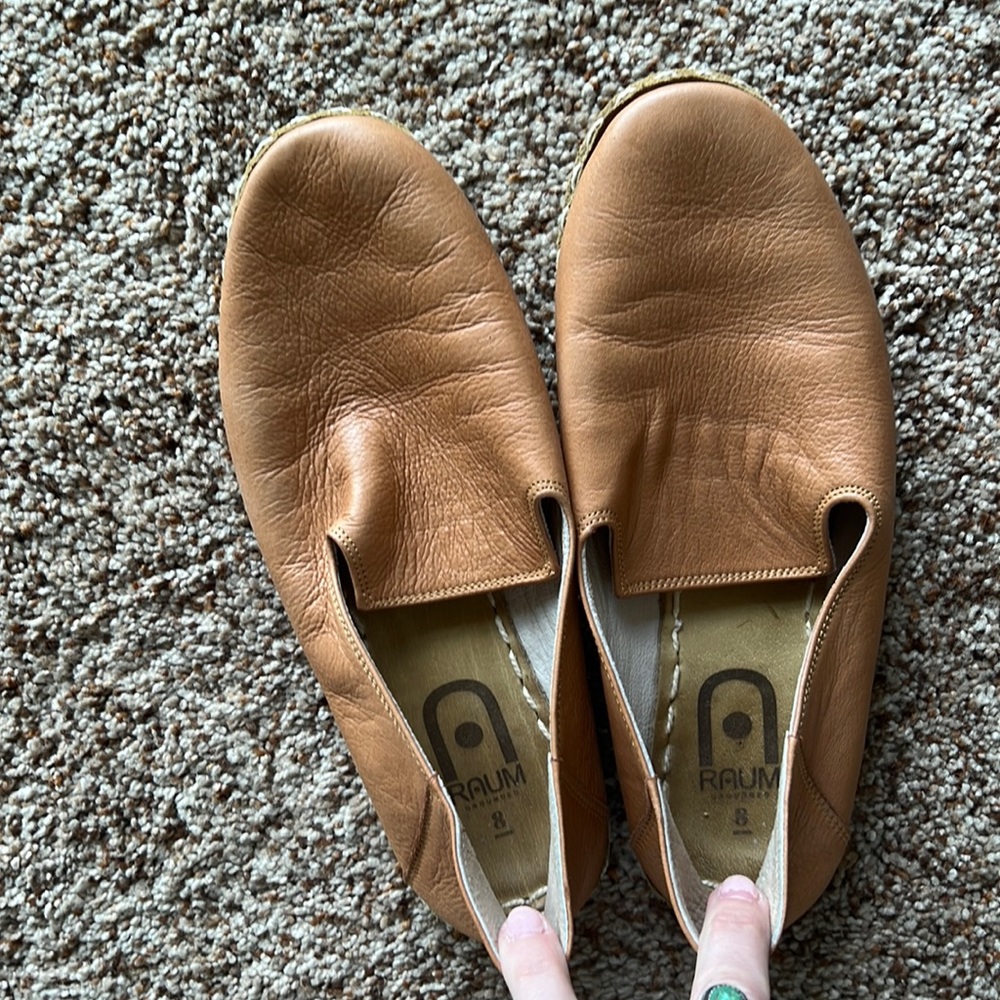 Like New RAUM minimalist leather slip on shoes